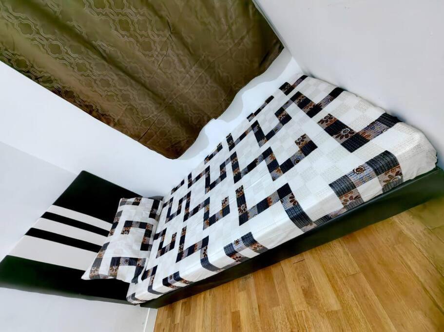 Paradigm Residence/familysuite/3bed-12pax/linkmall