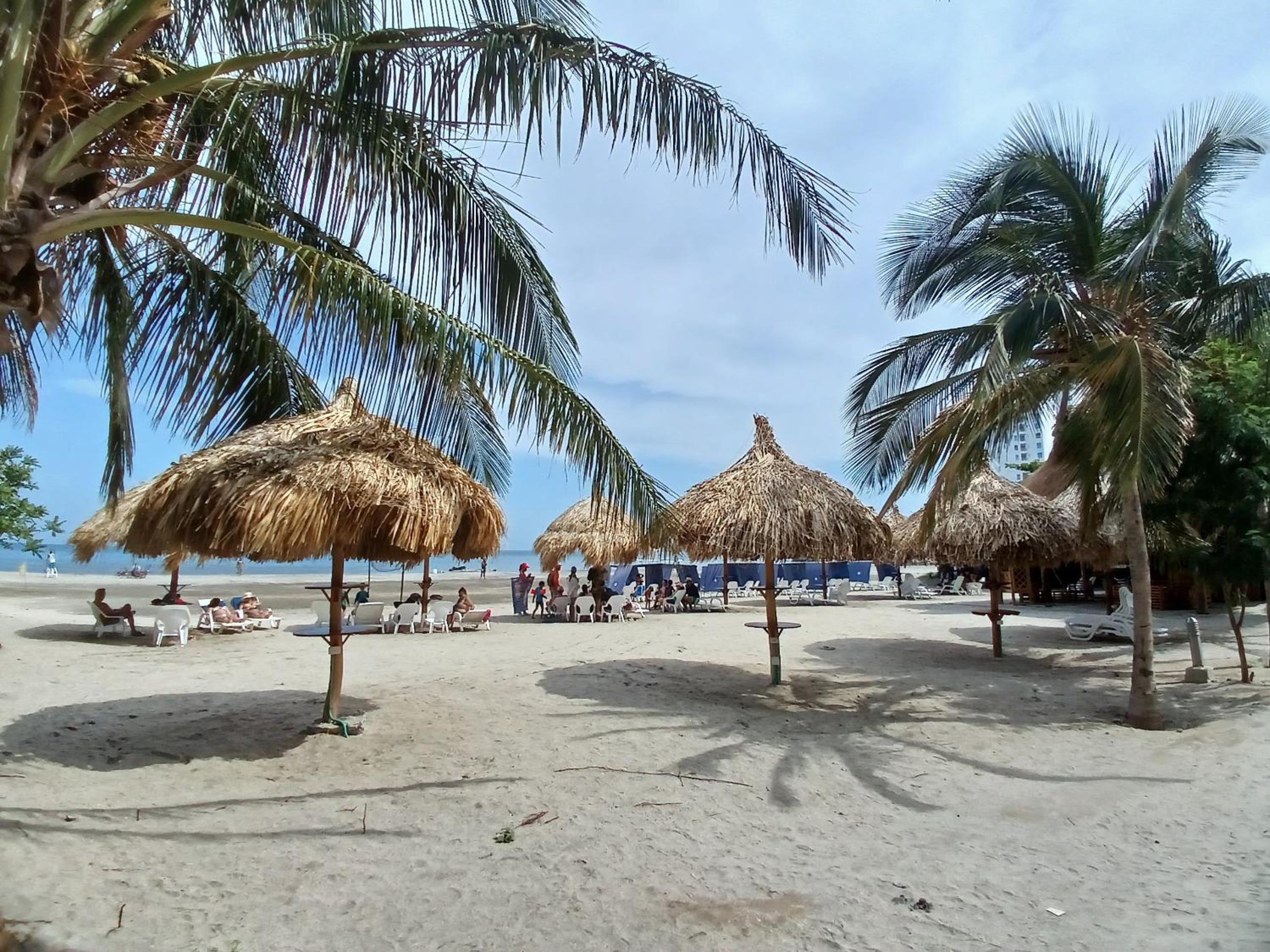 Reserva del Mar Primera Línea - Playa Salguero - Piscinas, Jacuzzi y Vista al Mar