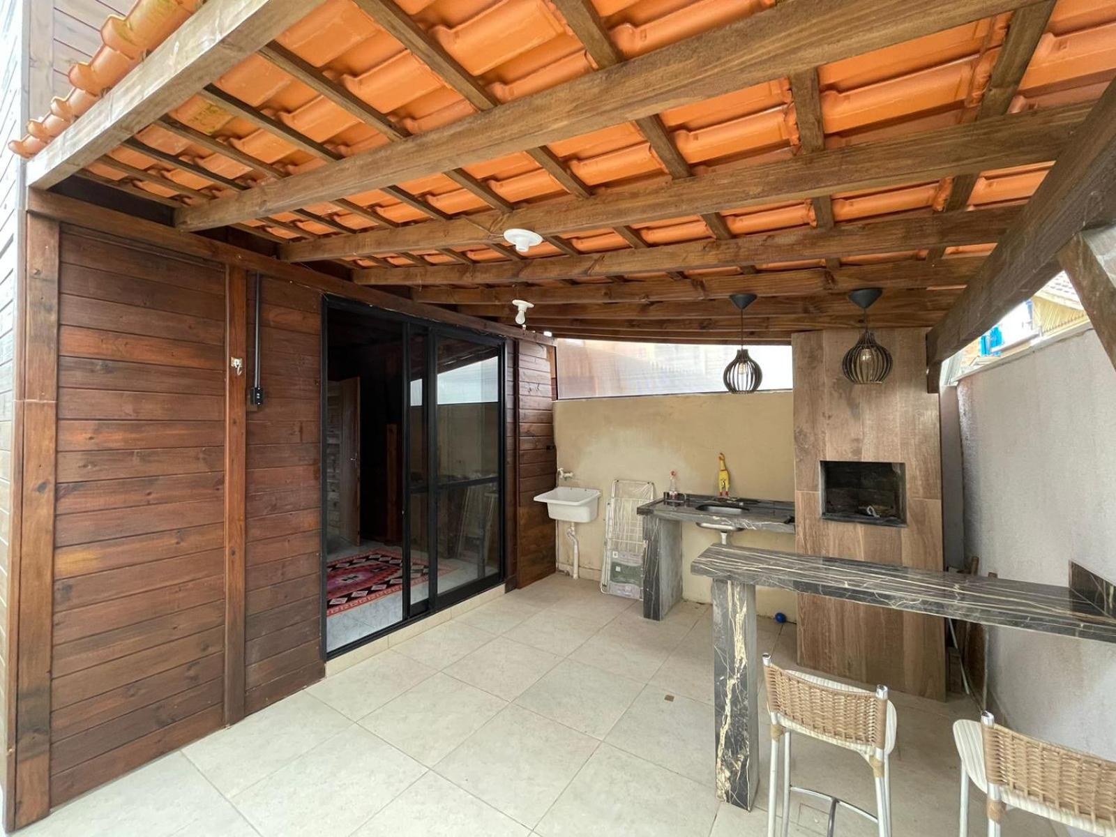 Woody House Chalé