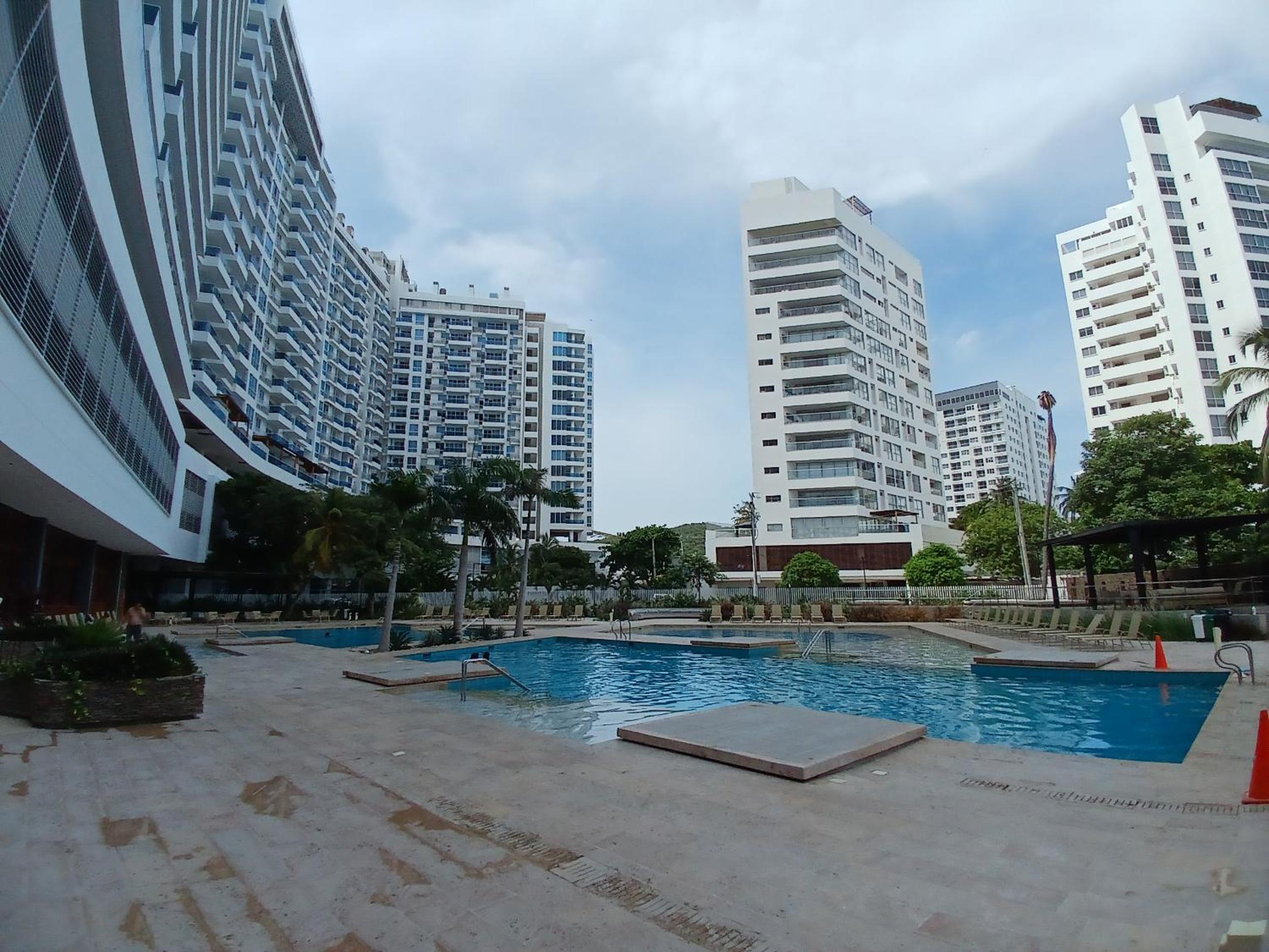 Reserva del Mar Primera Línea - Playa Salguero - Piscinas, Jacuzzi y Vista al Mar