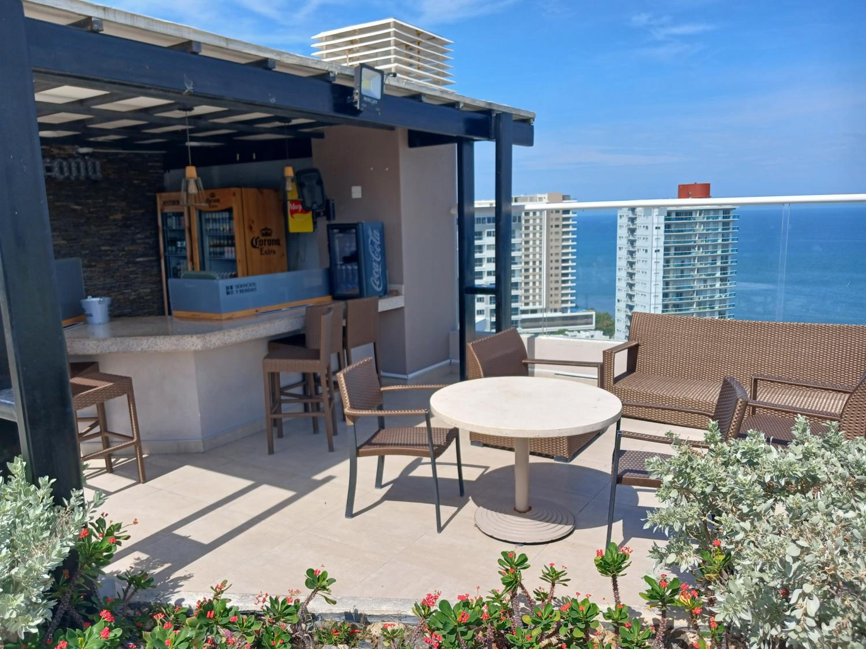 Reserva del Mar Primera Línea - Playa Salguero - Piscinas, Jacuzzi y Vista al Mar