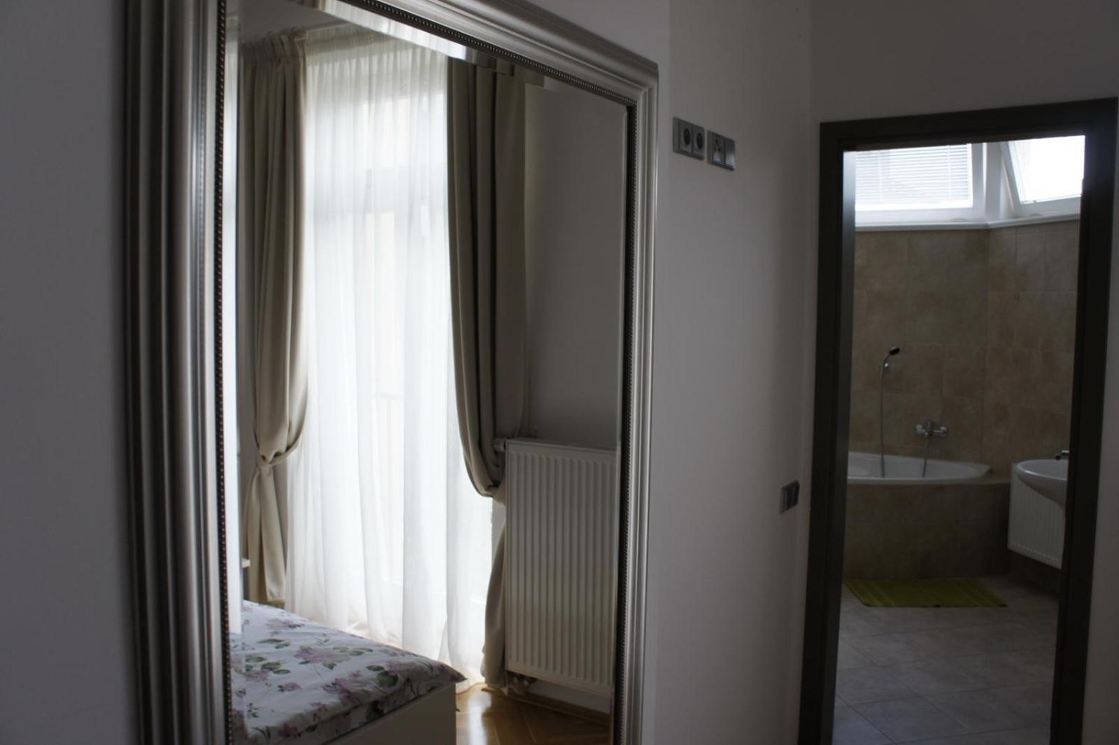 Art Apartments Prague II