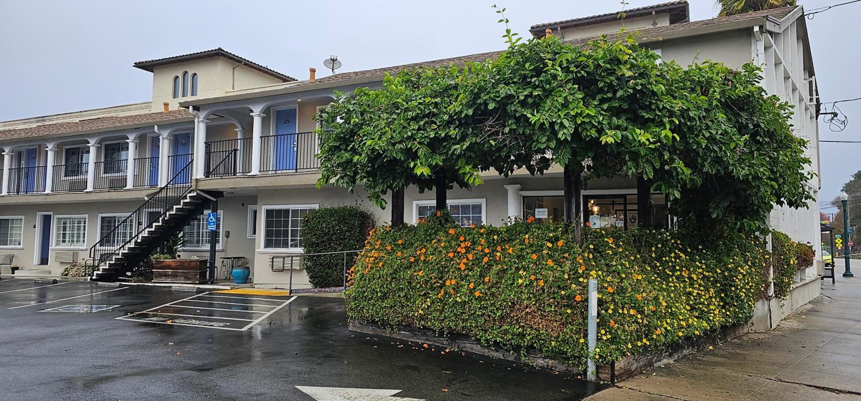 Bay Front Inn view 4