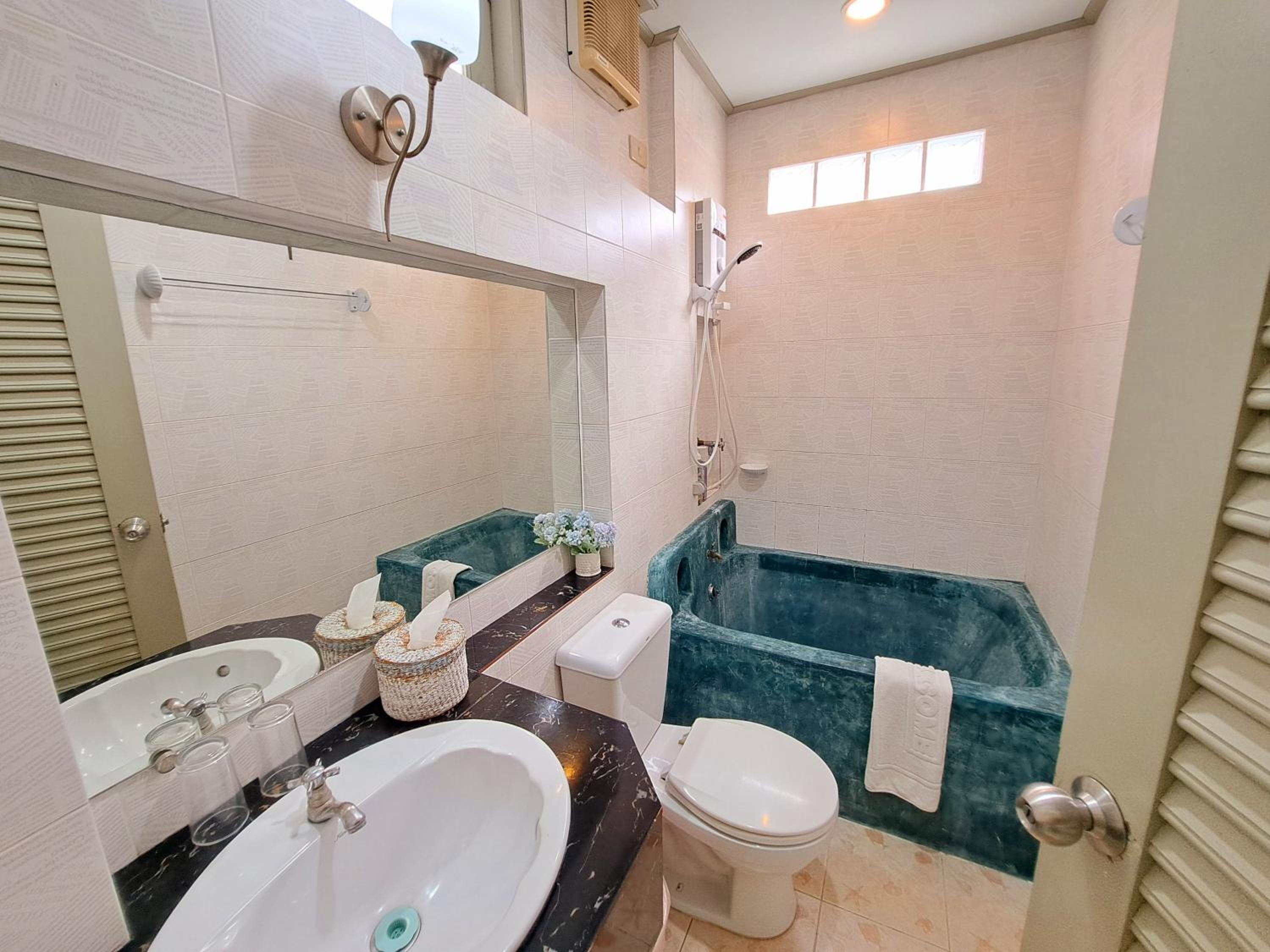 Prathana Garden Beach Resort view 3