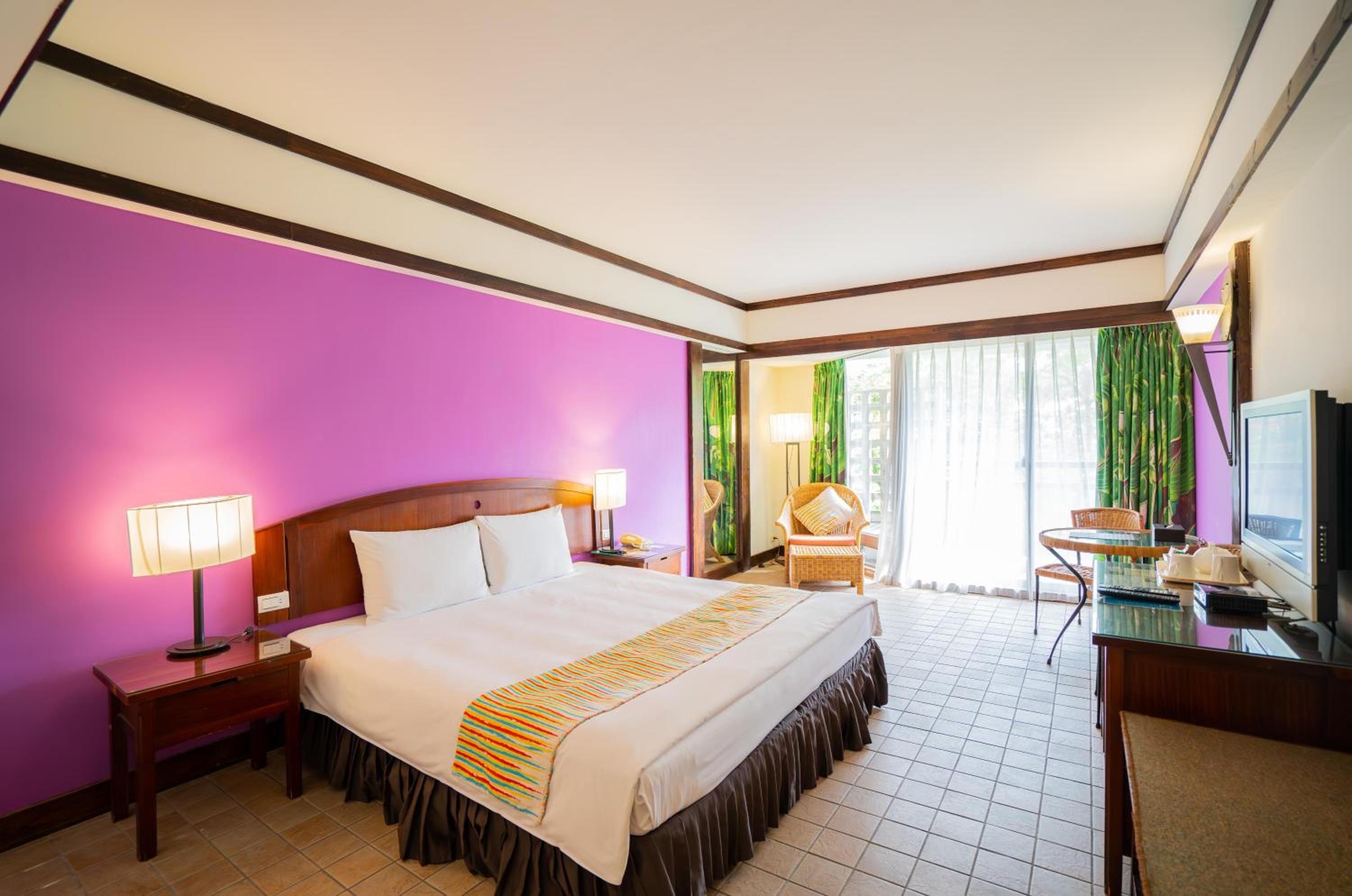 Yoho Beach Resort Kenting
