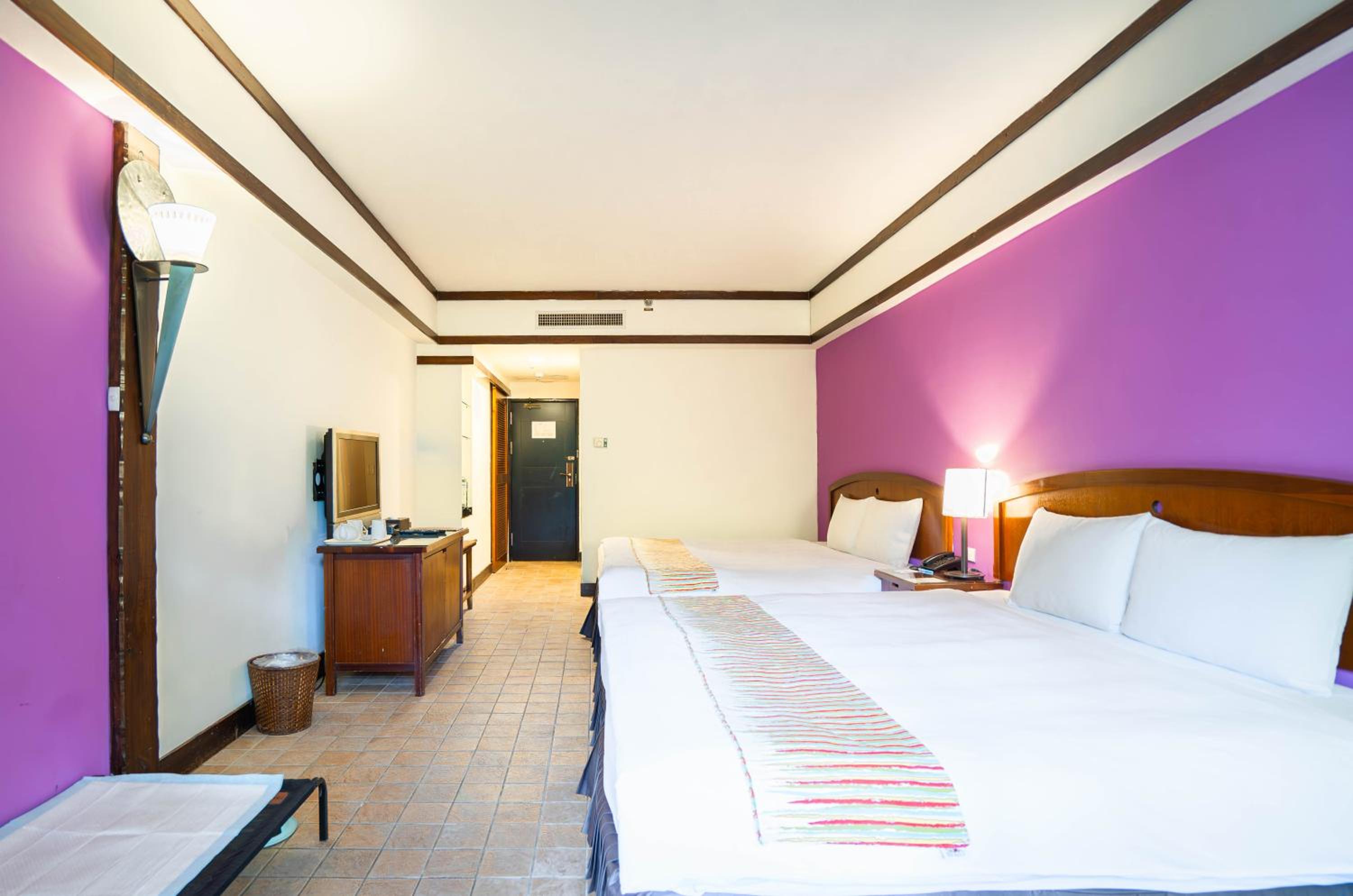 Yoho Beach Resort Kenting