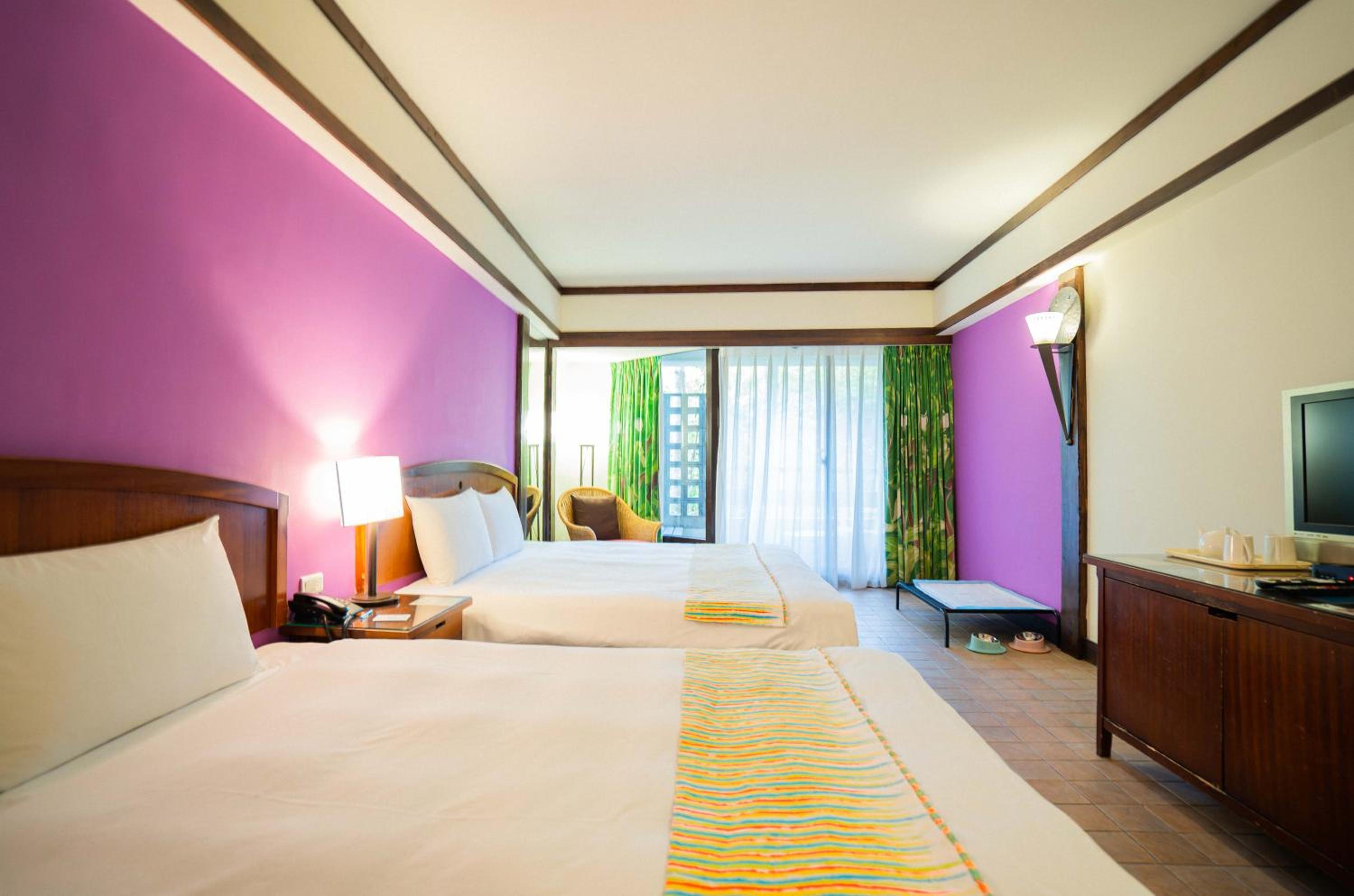 Yoho Beach Resort Kenting
