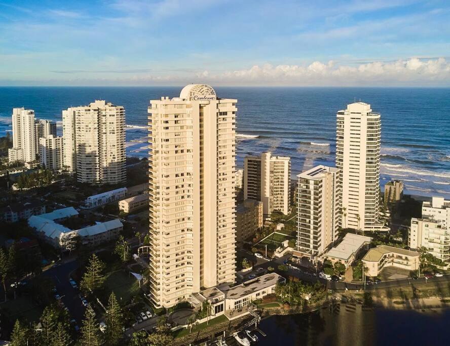 Main Beach High Floor Luxury Contessa Main Beach