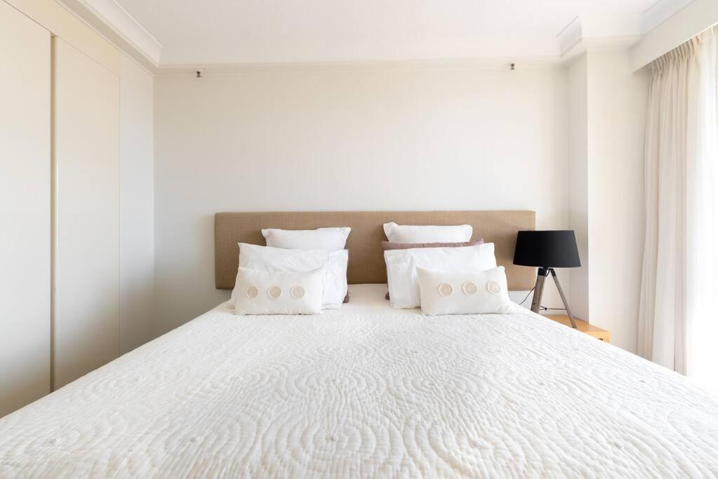 Main Beach High Floor Luxury Contessa Main Beach