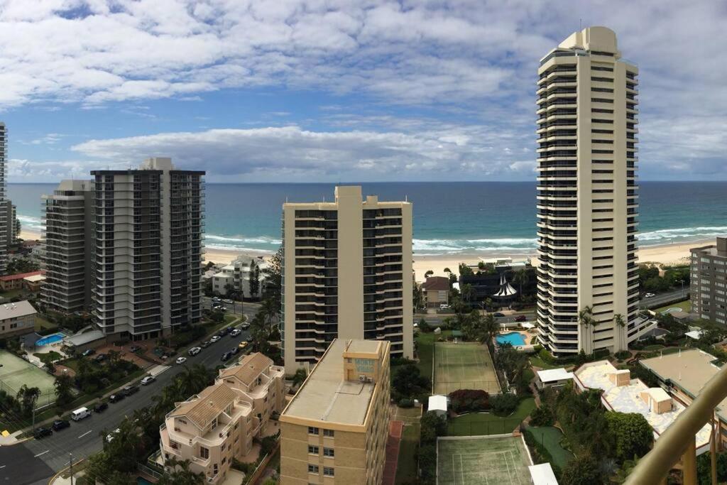 Main Beach High Floor Luxury Contessa Main Beach