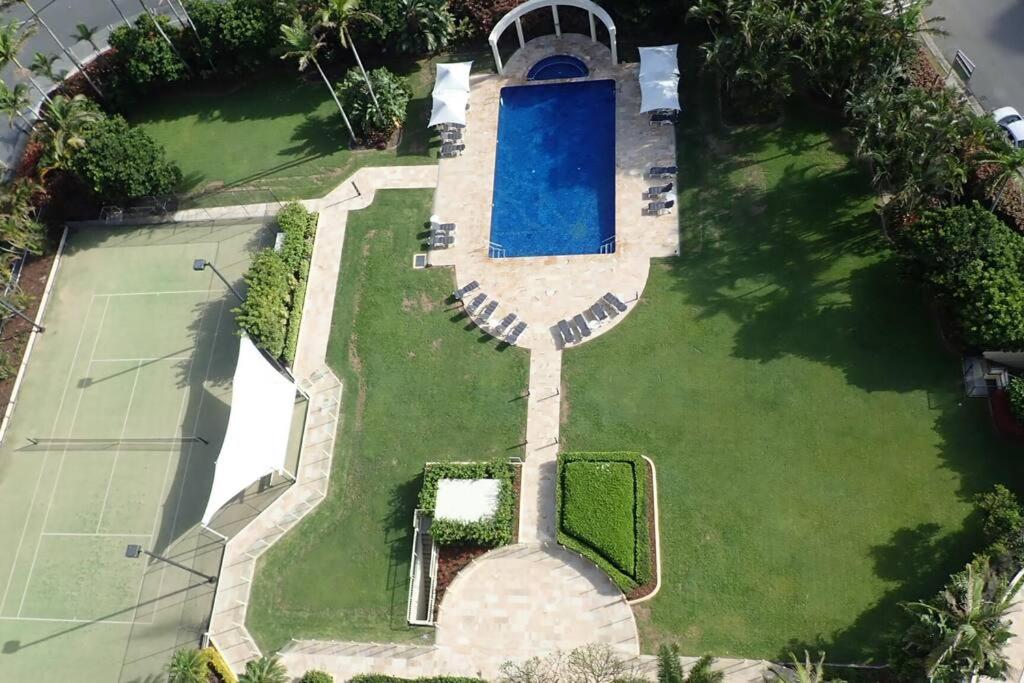 Main Beach High Floor Luxury Contessa Main Beach
