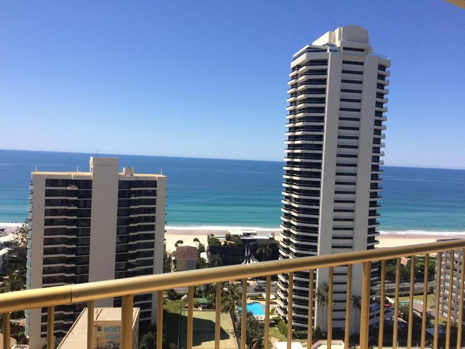 Main Beach High Floor Luxury Contessa Main Beach