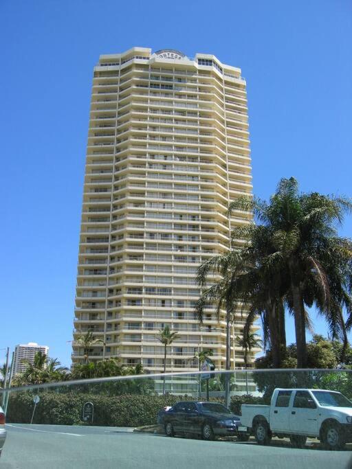 Main Beach High Floor Luxury Contessa Main Beach