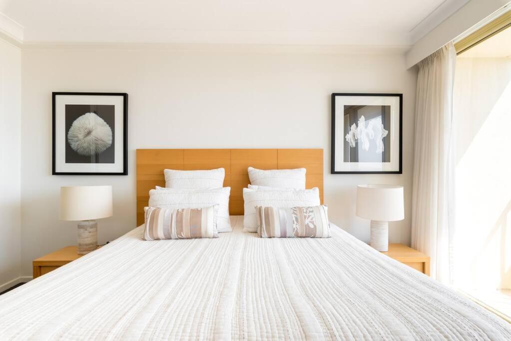 Main Beach High Floor Luxury Contessa Main Beach