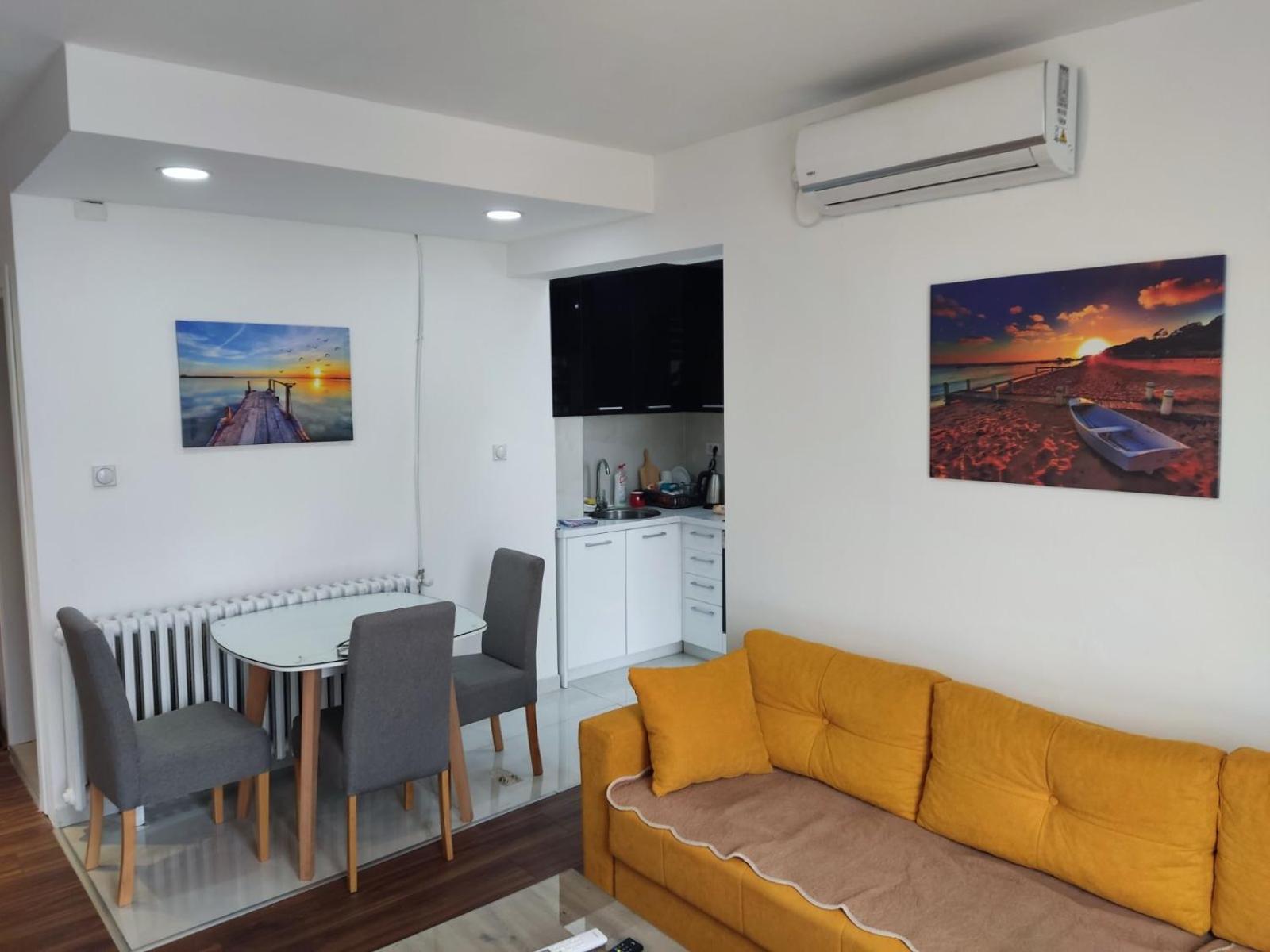 Sky view luxury Center Skopje apartments view 2