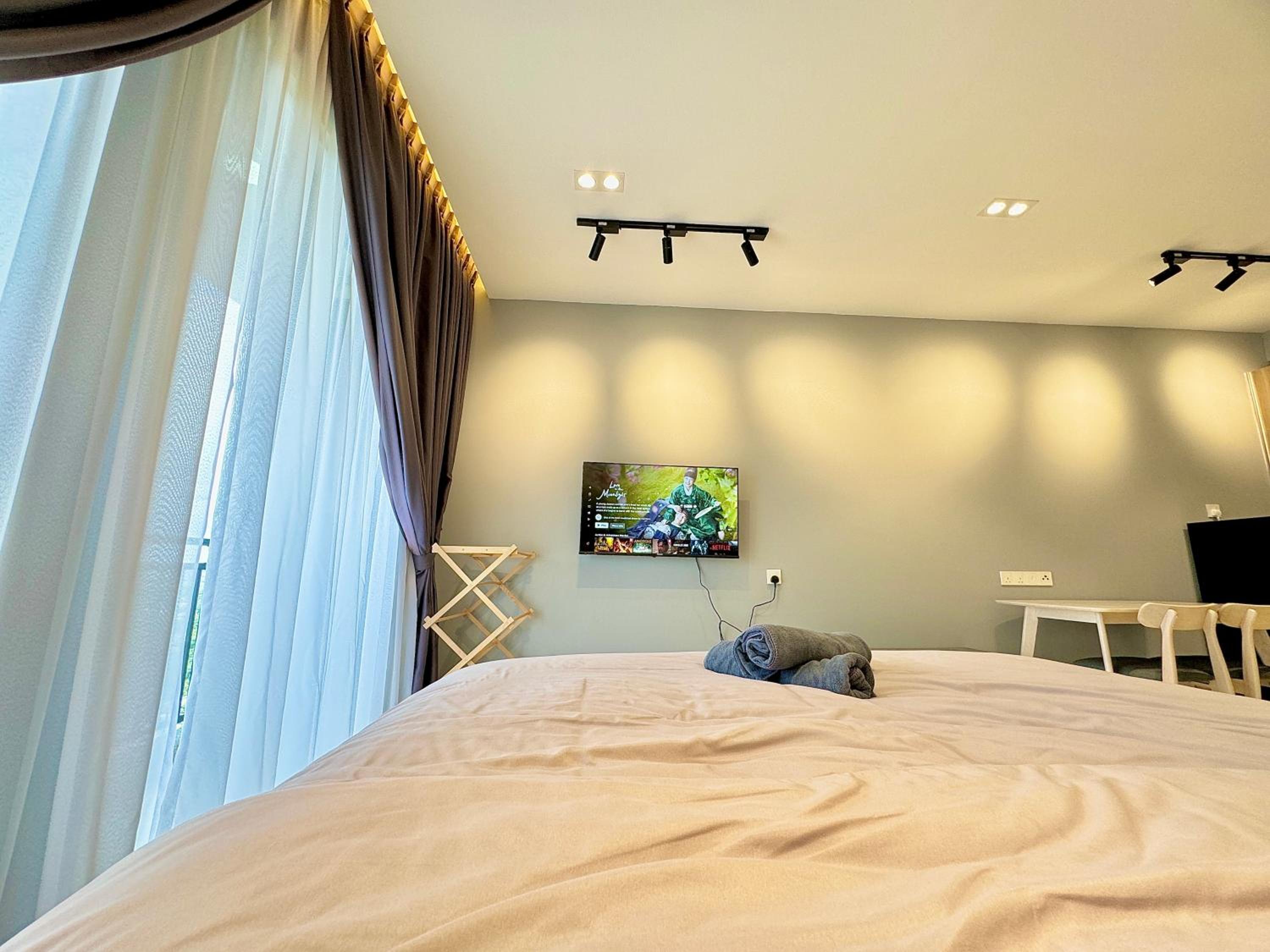 Central Park Tampoi studio by Luxecocoo CK