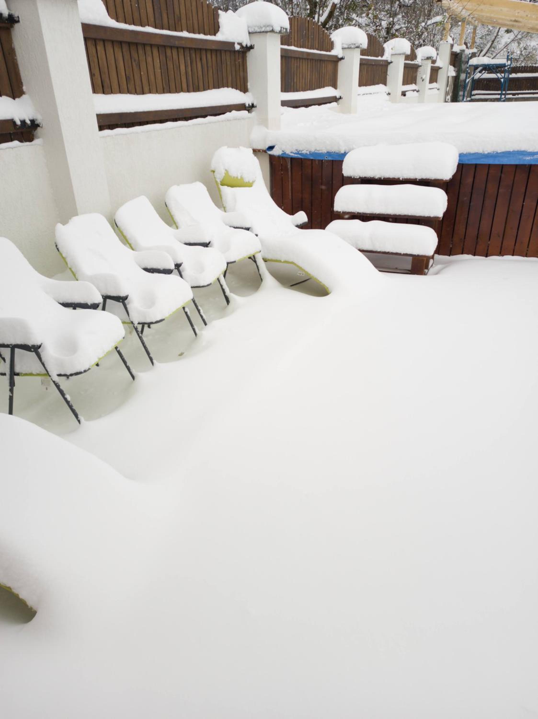 MONADIN Villa Relax & Spa view 2