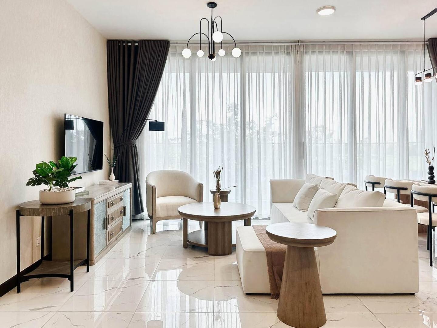 Spacious 3br With Gym & Pool