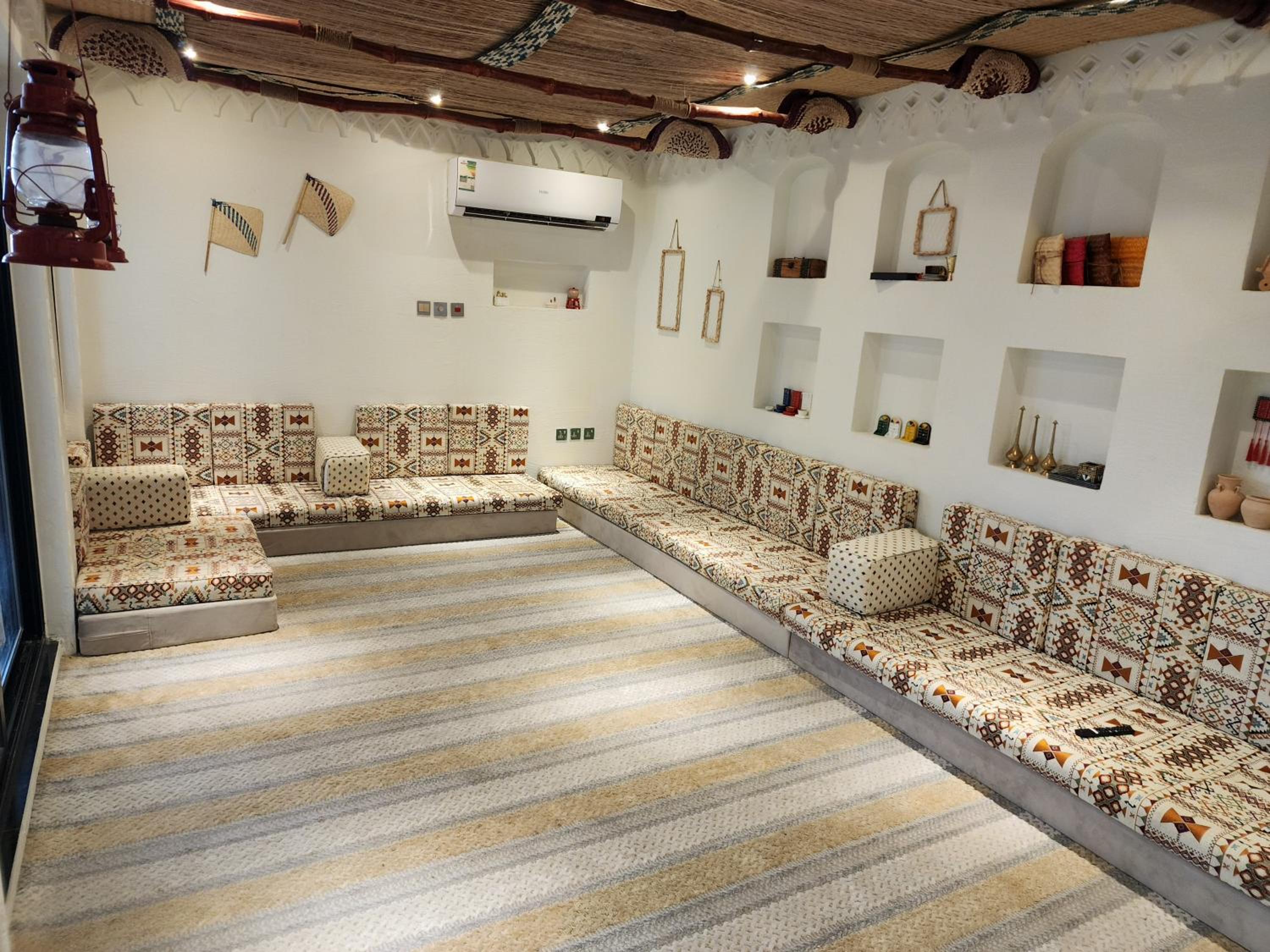 Al Qand Chalet For Families Only