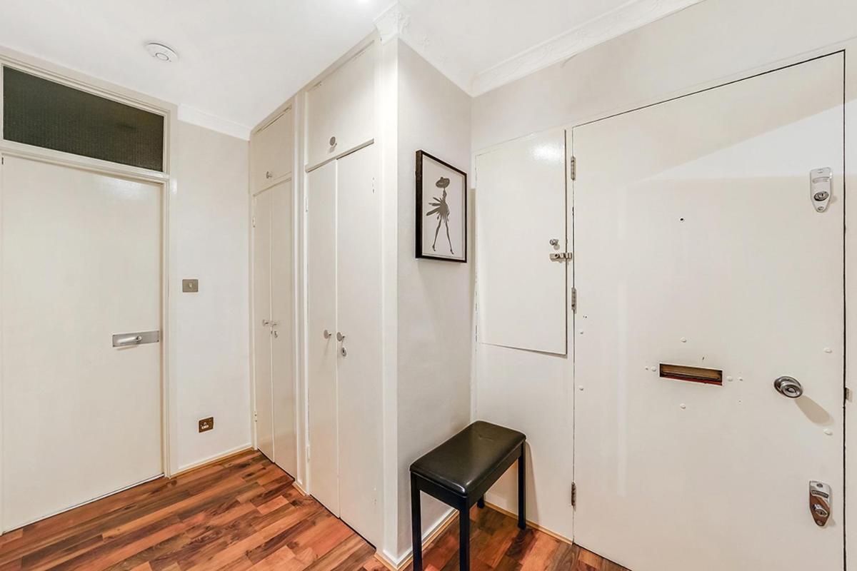 Spacious 1 Bed next to Baker St