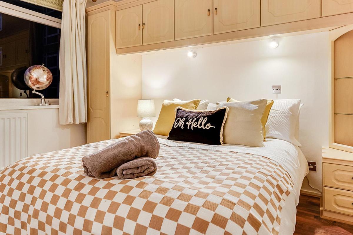 Spacious 1 Bed next to Baker St