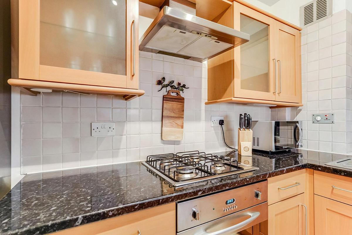 Spacious 1 Bed next to Baker St