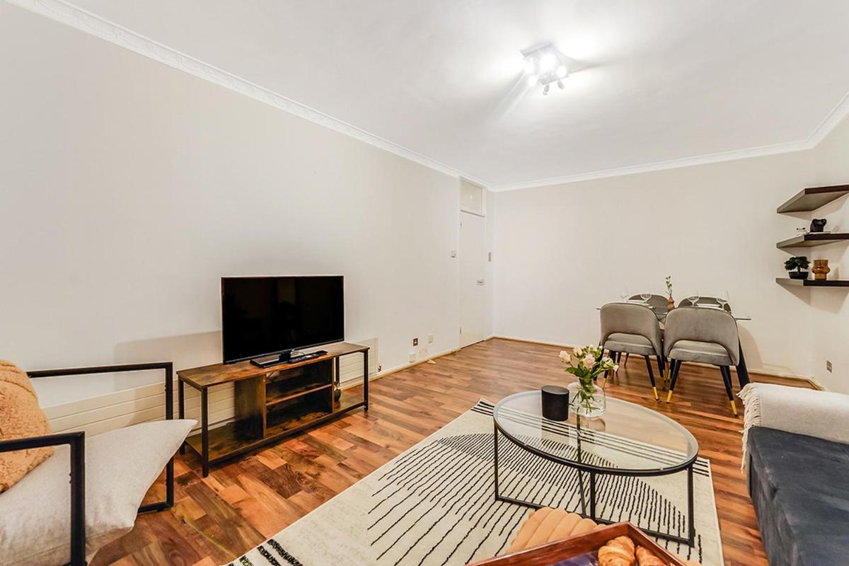 Spacious 1 Bed next to Baker St