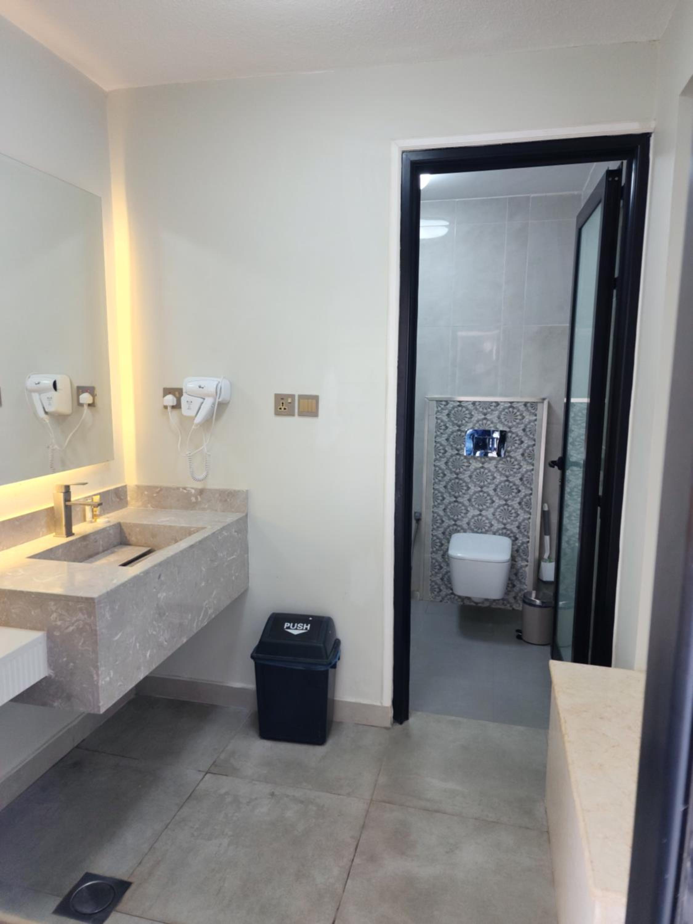 Al Qand Chalet For Families Only