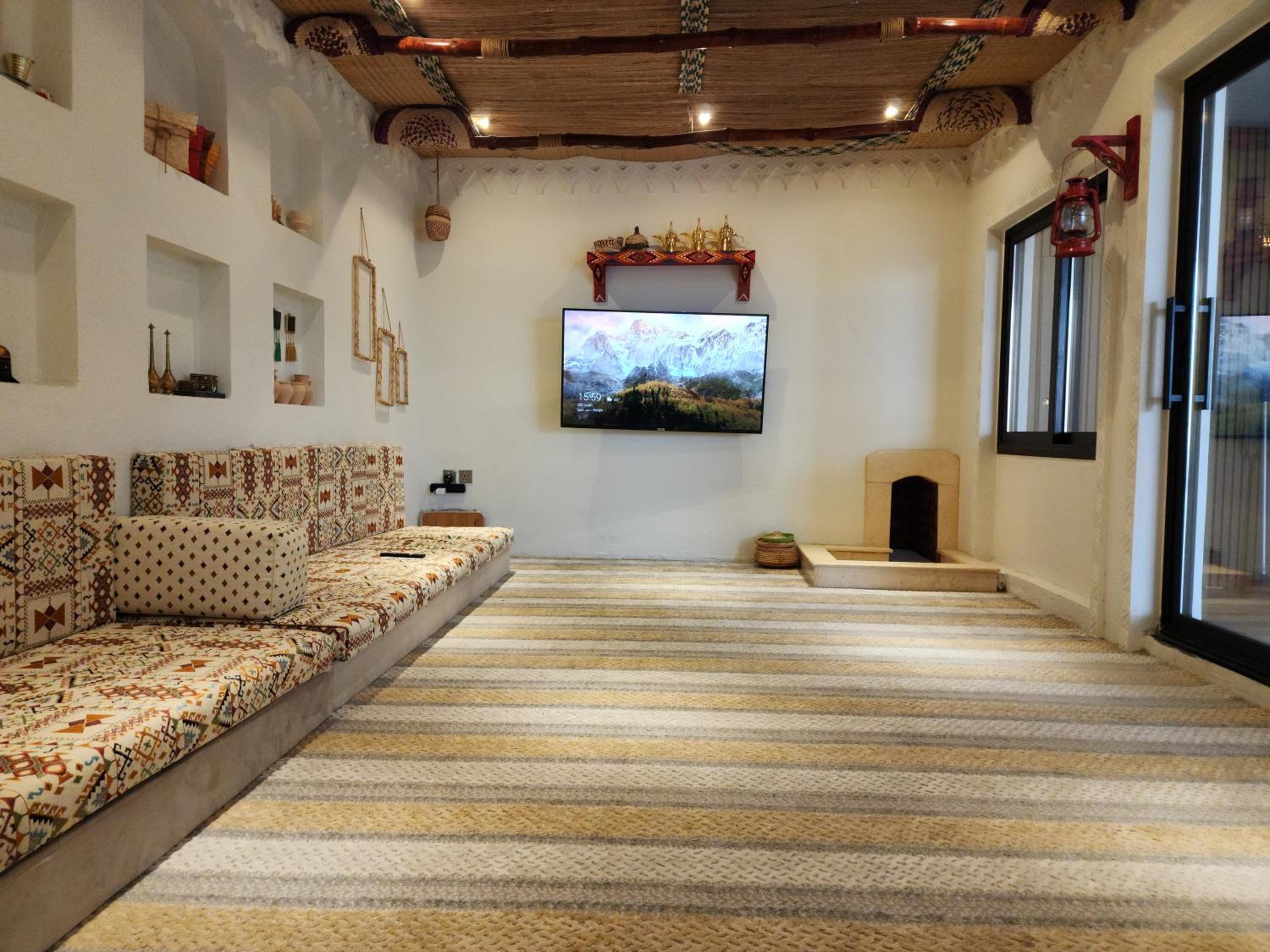 Al Qand Chalet For Families Only