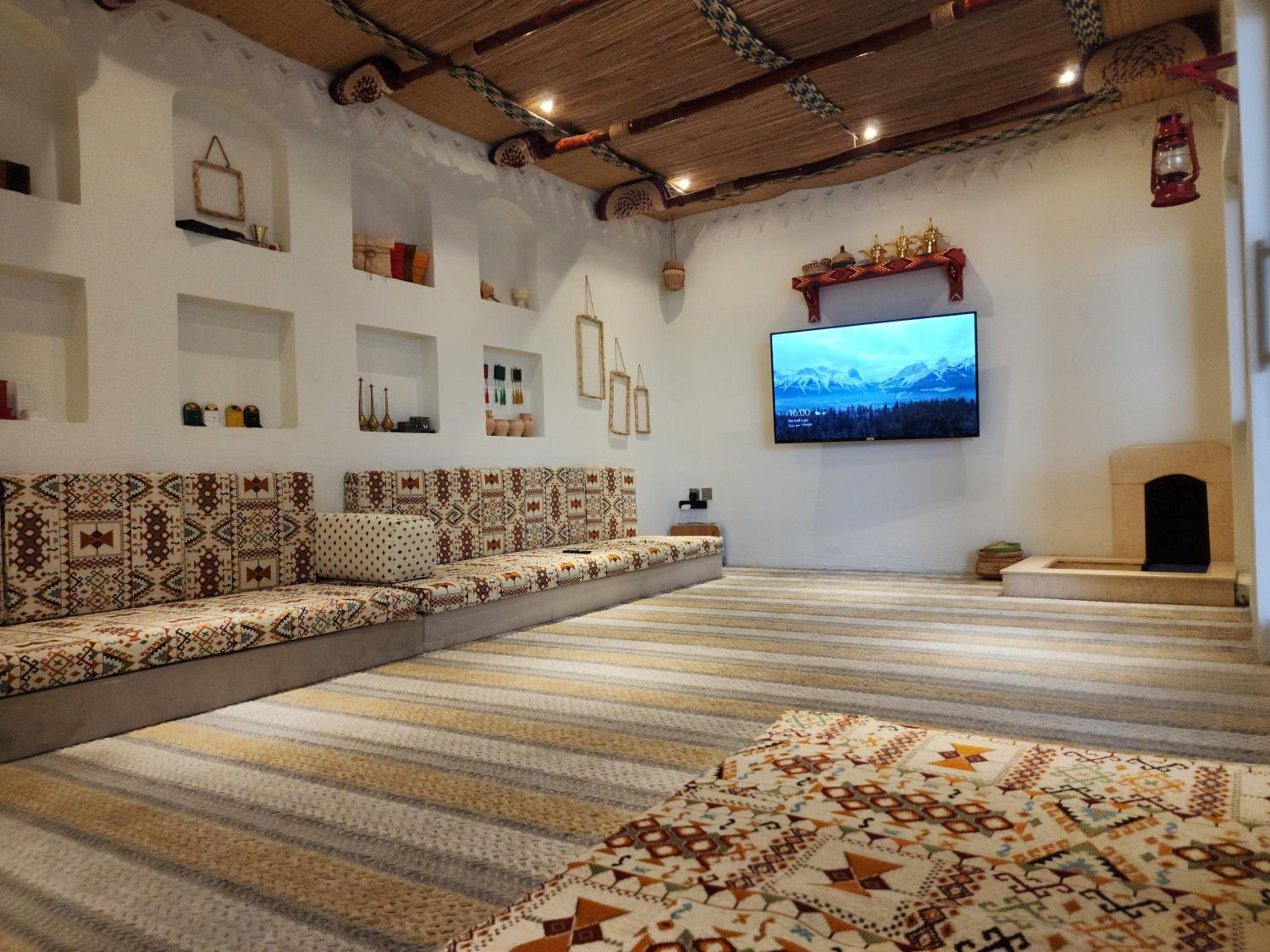 Al Qand Chalet For Families Only