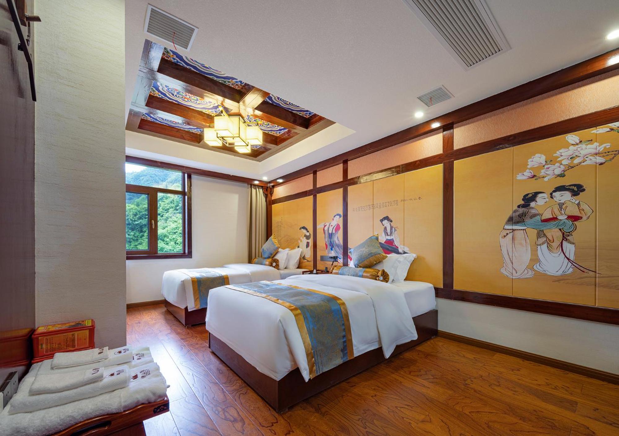 Zhangjiajie Guanshanyuan B&B