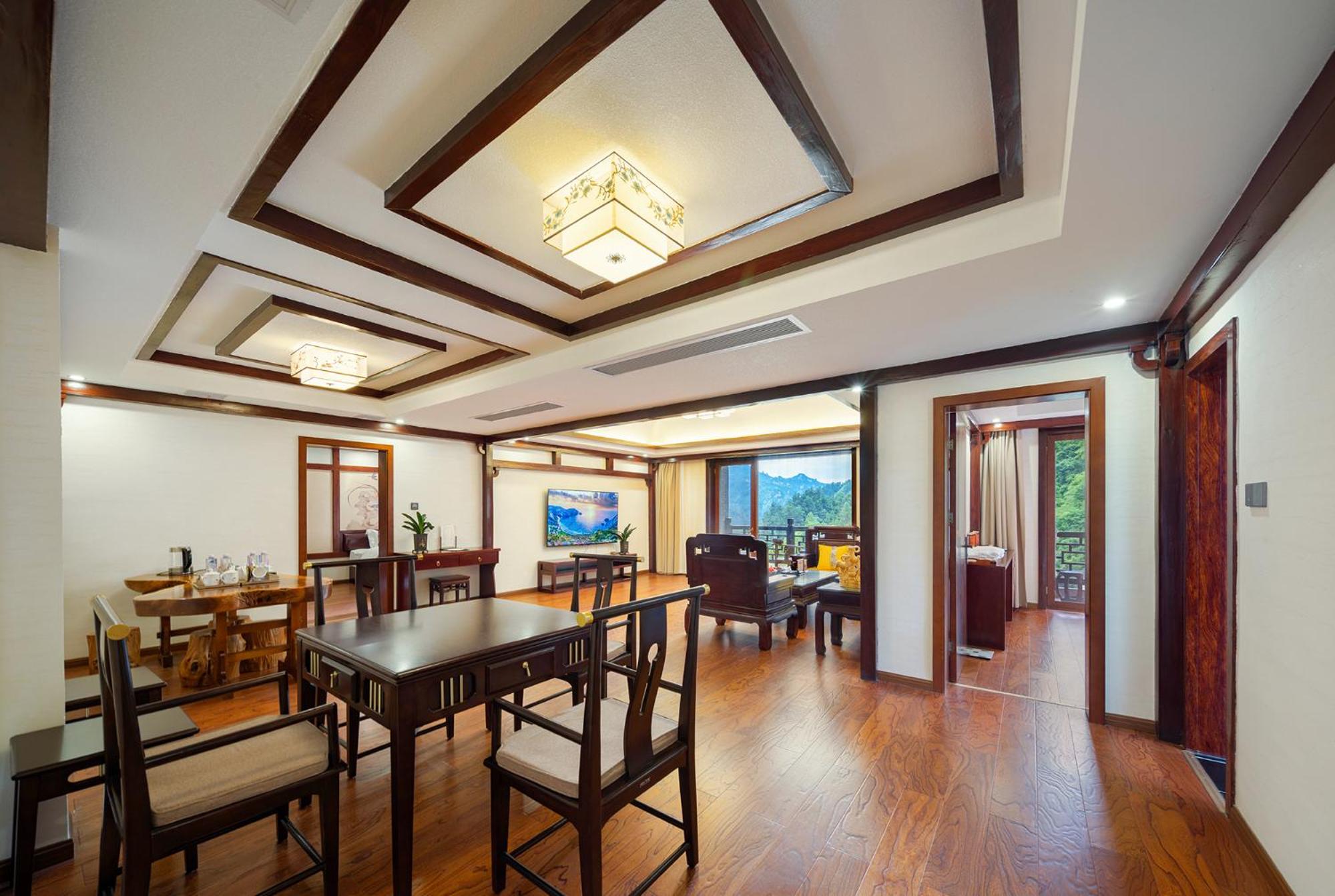 Zhangjiajie Guanshanyuan B&B
