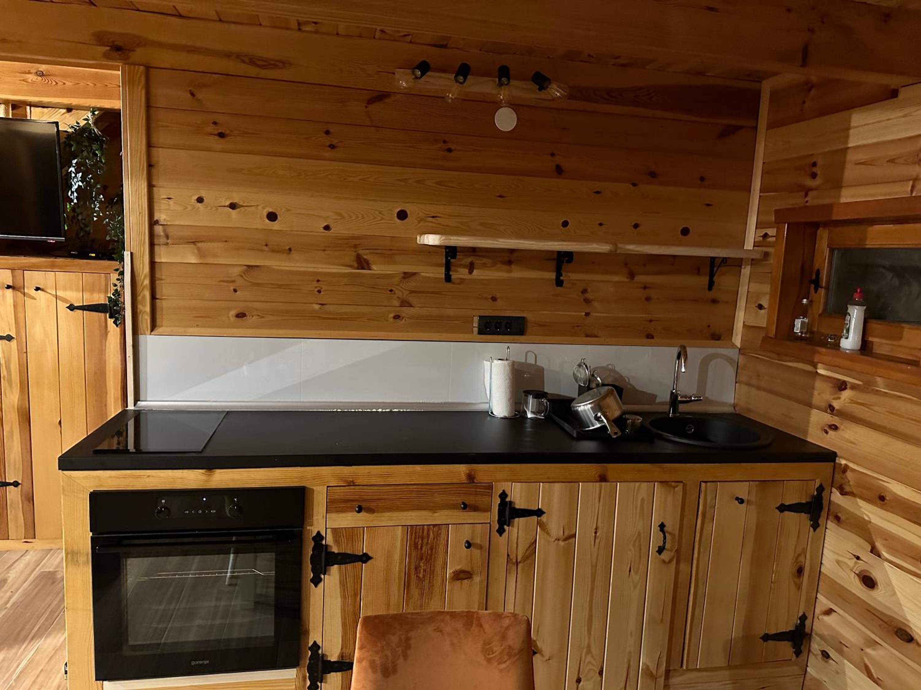 Photo 11