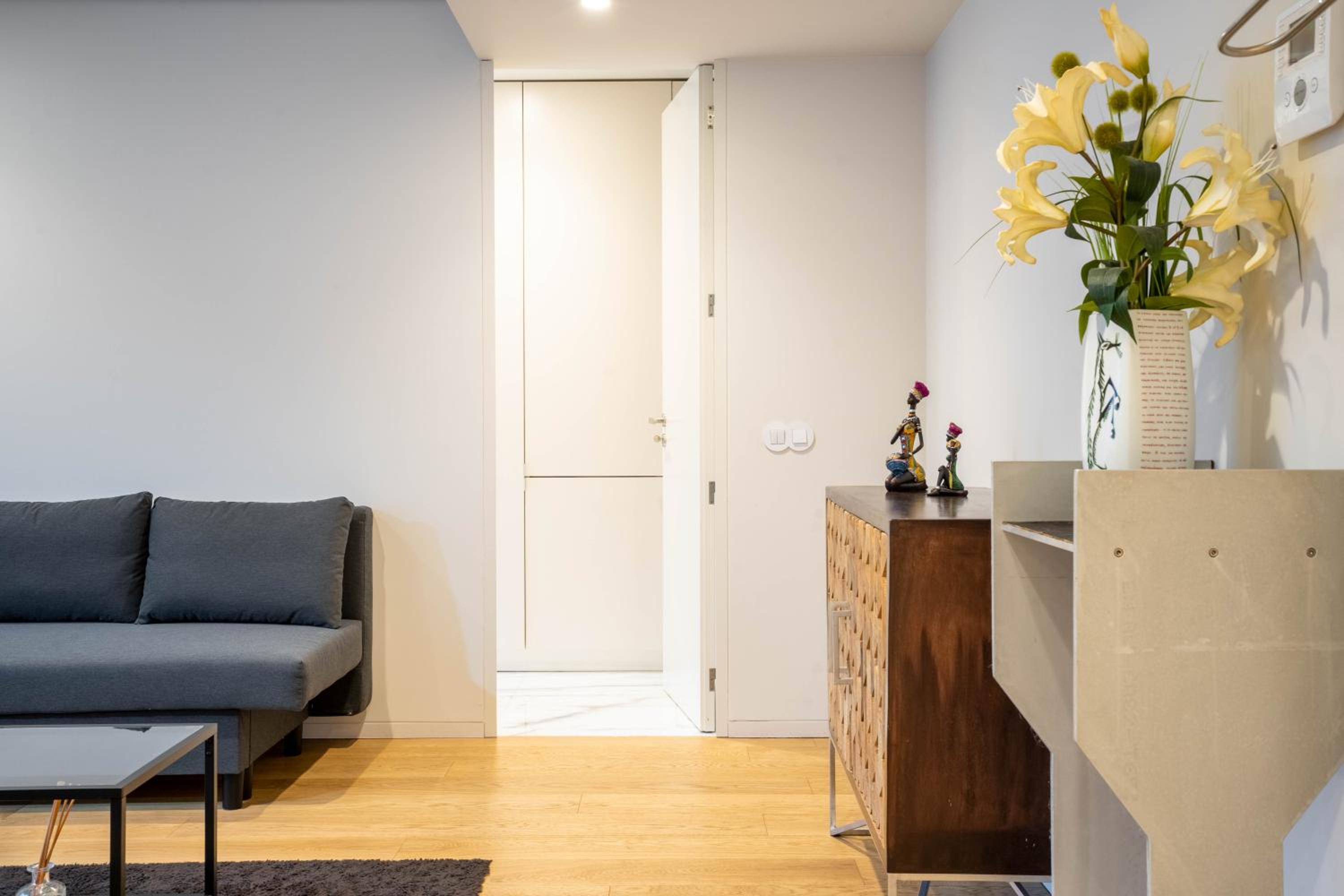 Primrose 1BR Delight w Parking by LovelyStay view 5