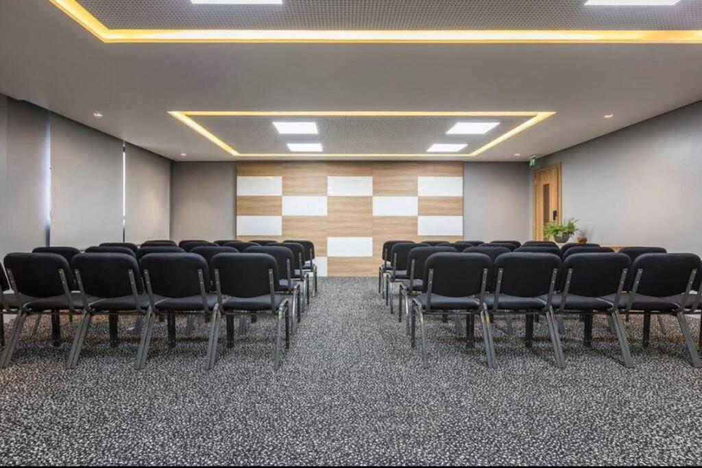 Studio Helbor Stay Batel - Sofisticação, Conforto, Localização e Vista Privilegiada