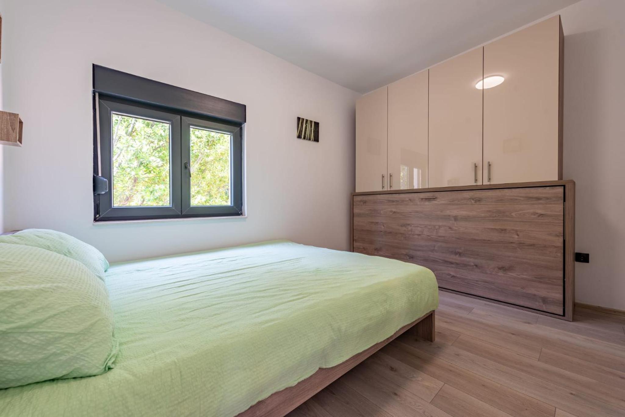 Apartmani Curic beachfront by Pag tours