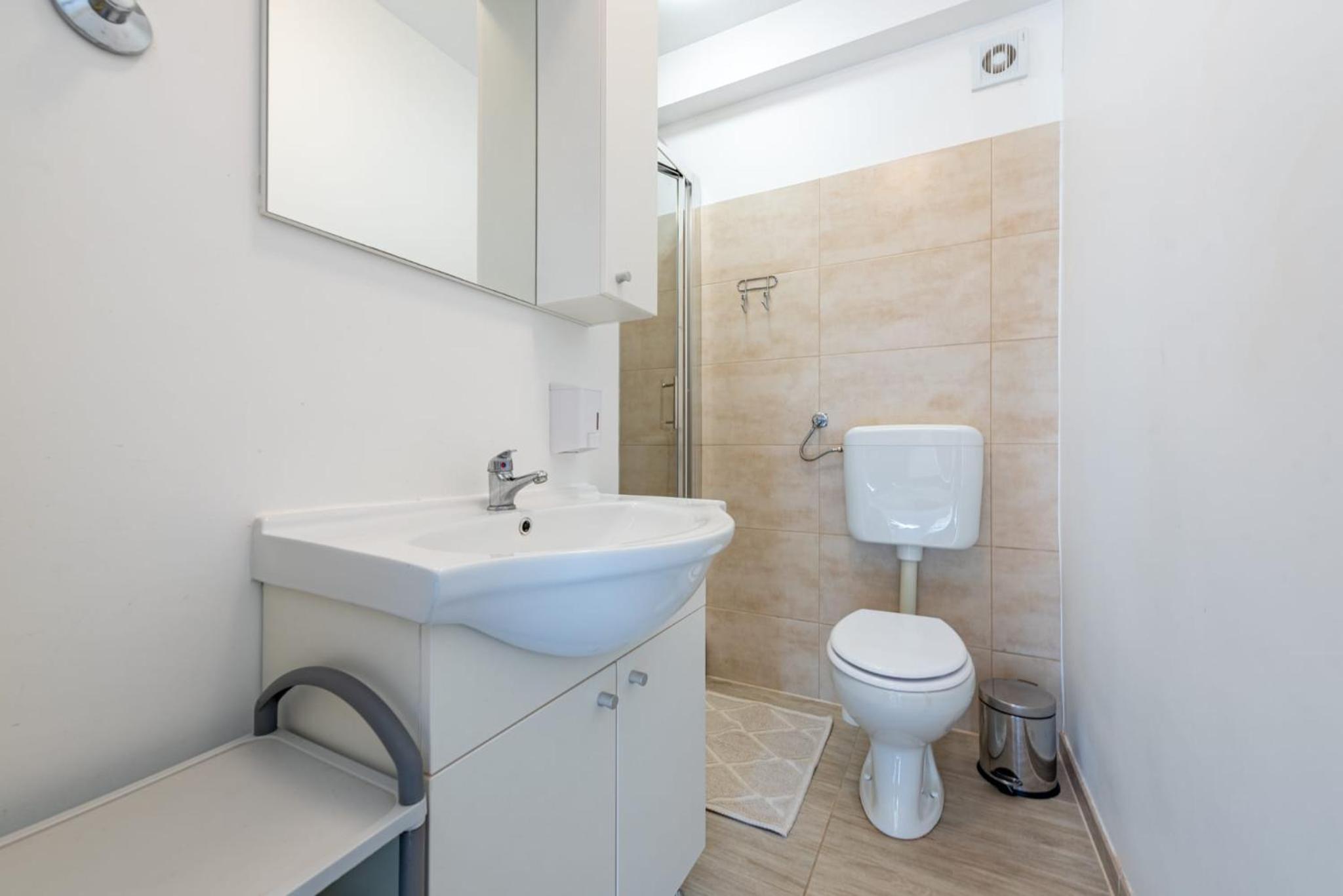 Apartmani Curic beachfront by Pag tours
