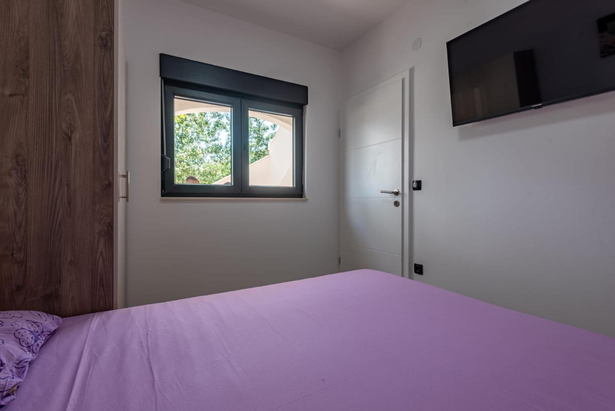 Apartmani Curic beachfront by Pag tours