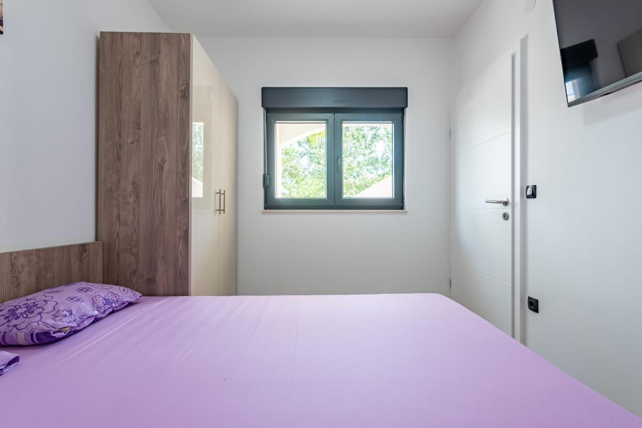 Apartmani Curic beachfront by Pag tours