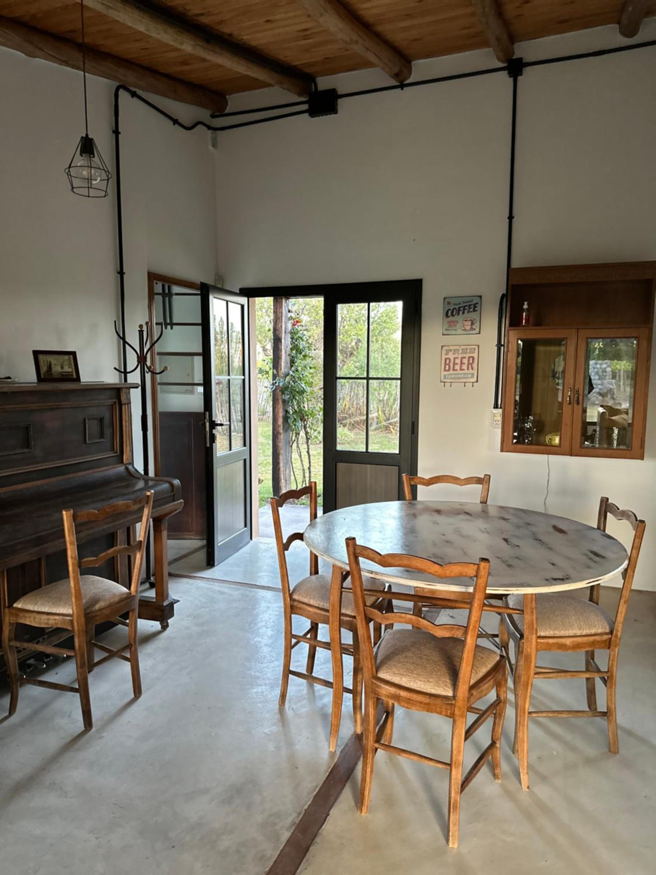 Casa entre viñas