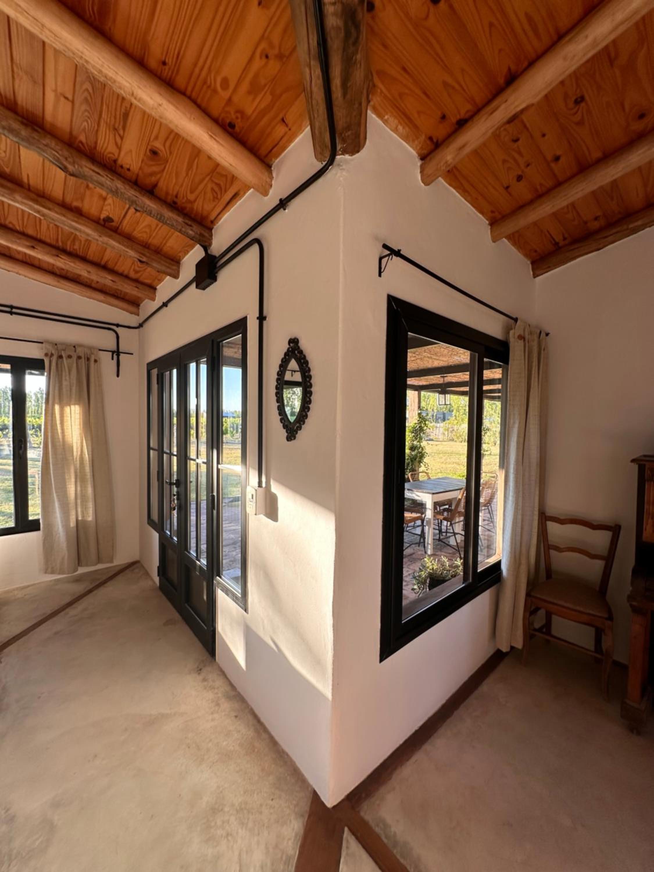 Casa entre viñas
