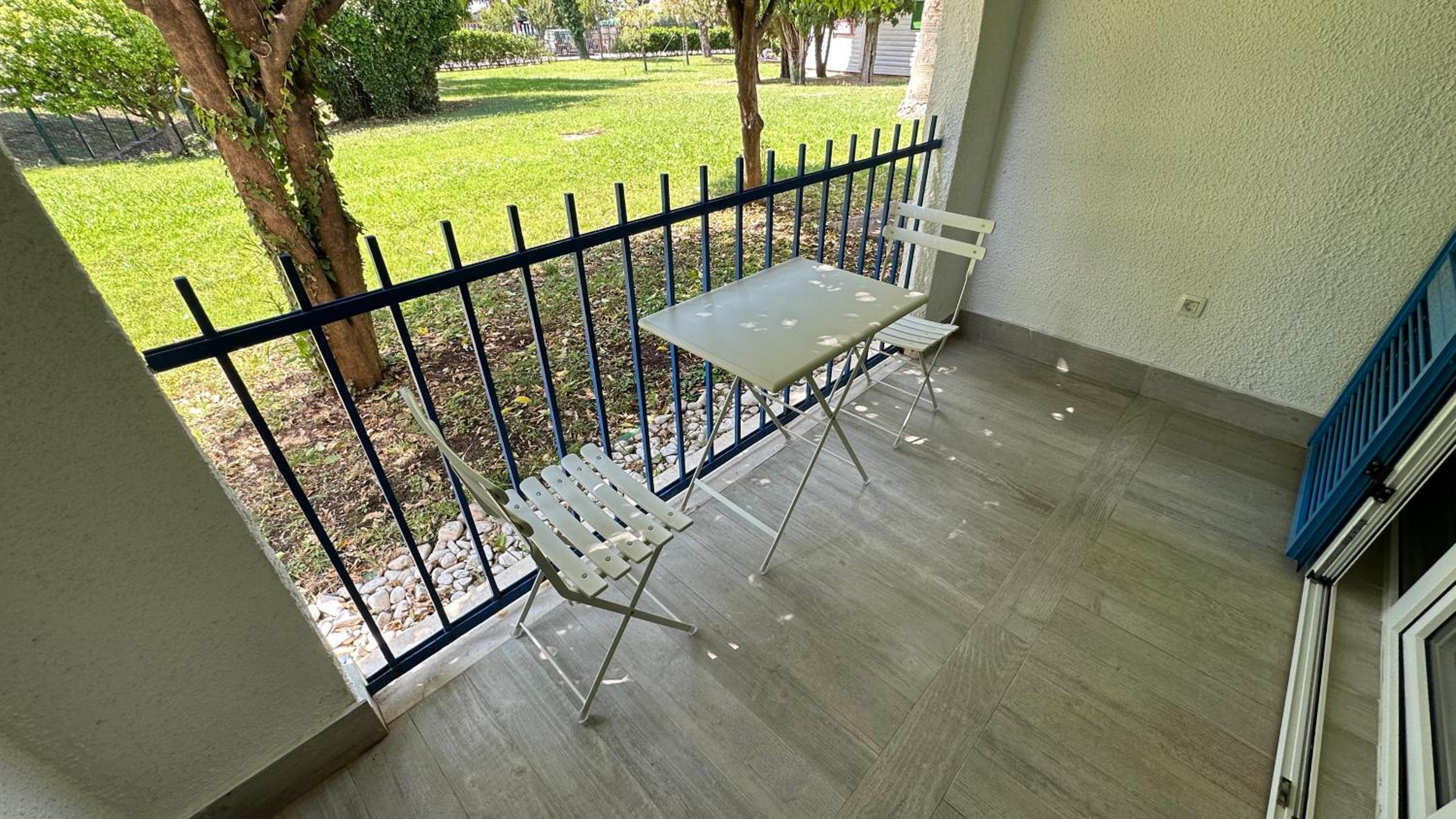 balcony