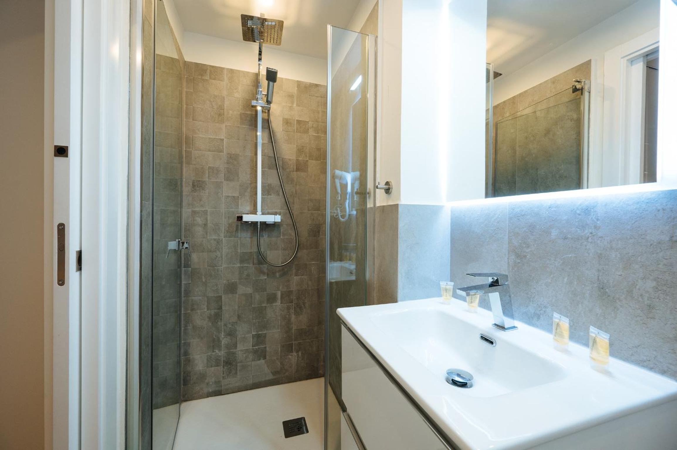 Photo 36 sur 191 de The Zentral Suites & Apartments
