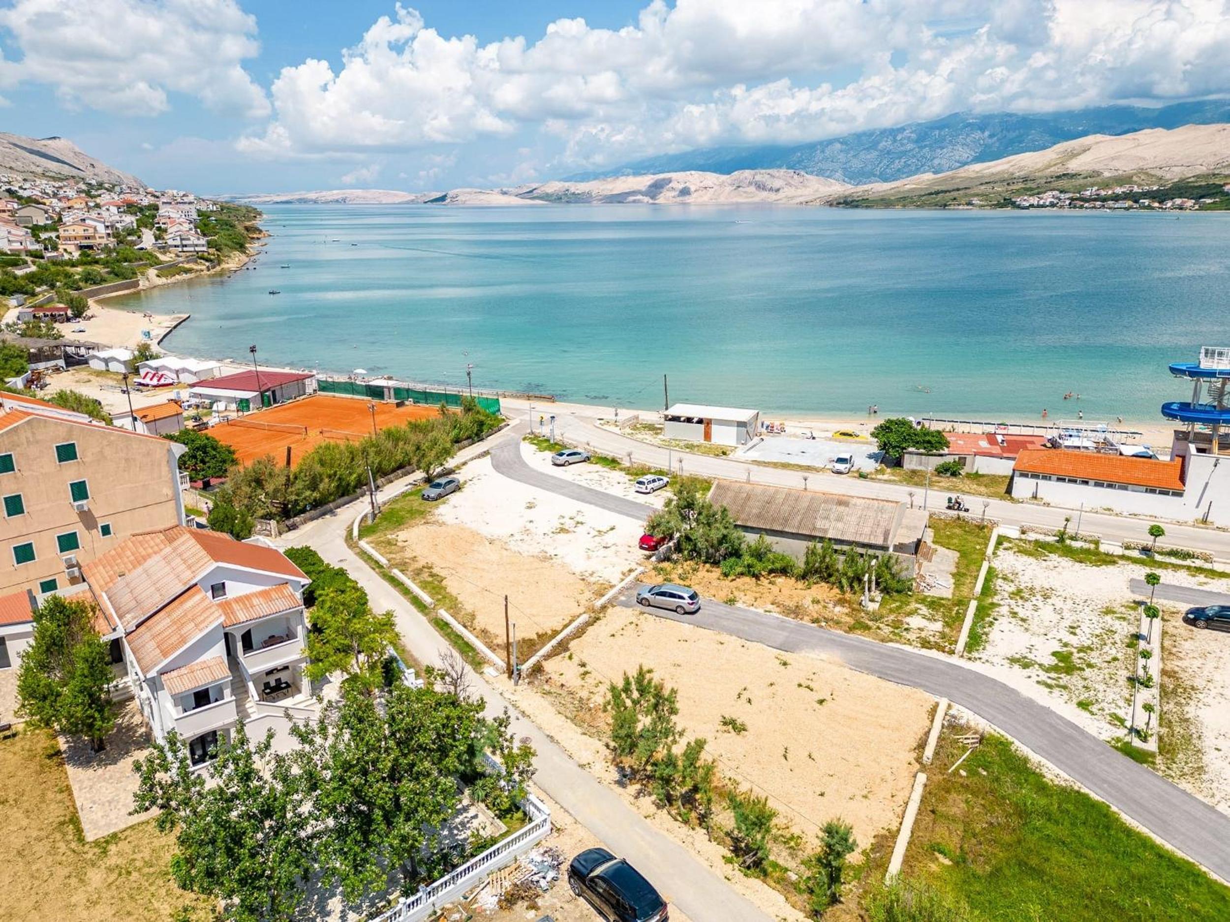 Apartmani Curic beachfront by Pag tours