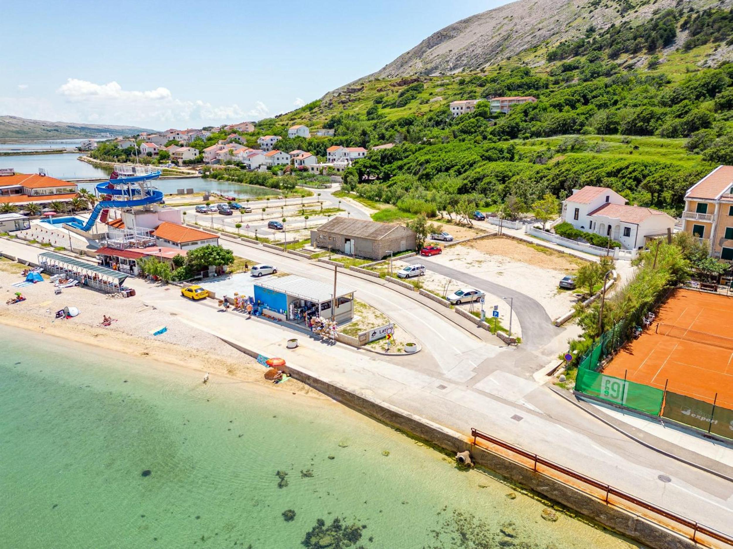 Apartmani Curic beachfront by Pag tours