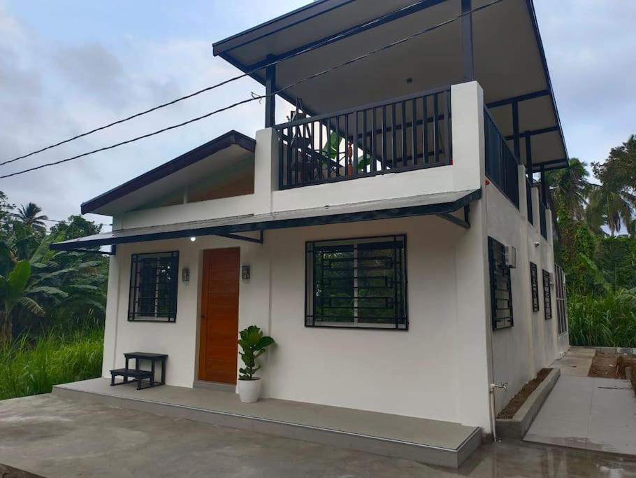 Charming House with Jacuzzi view 3