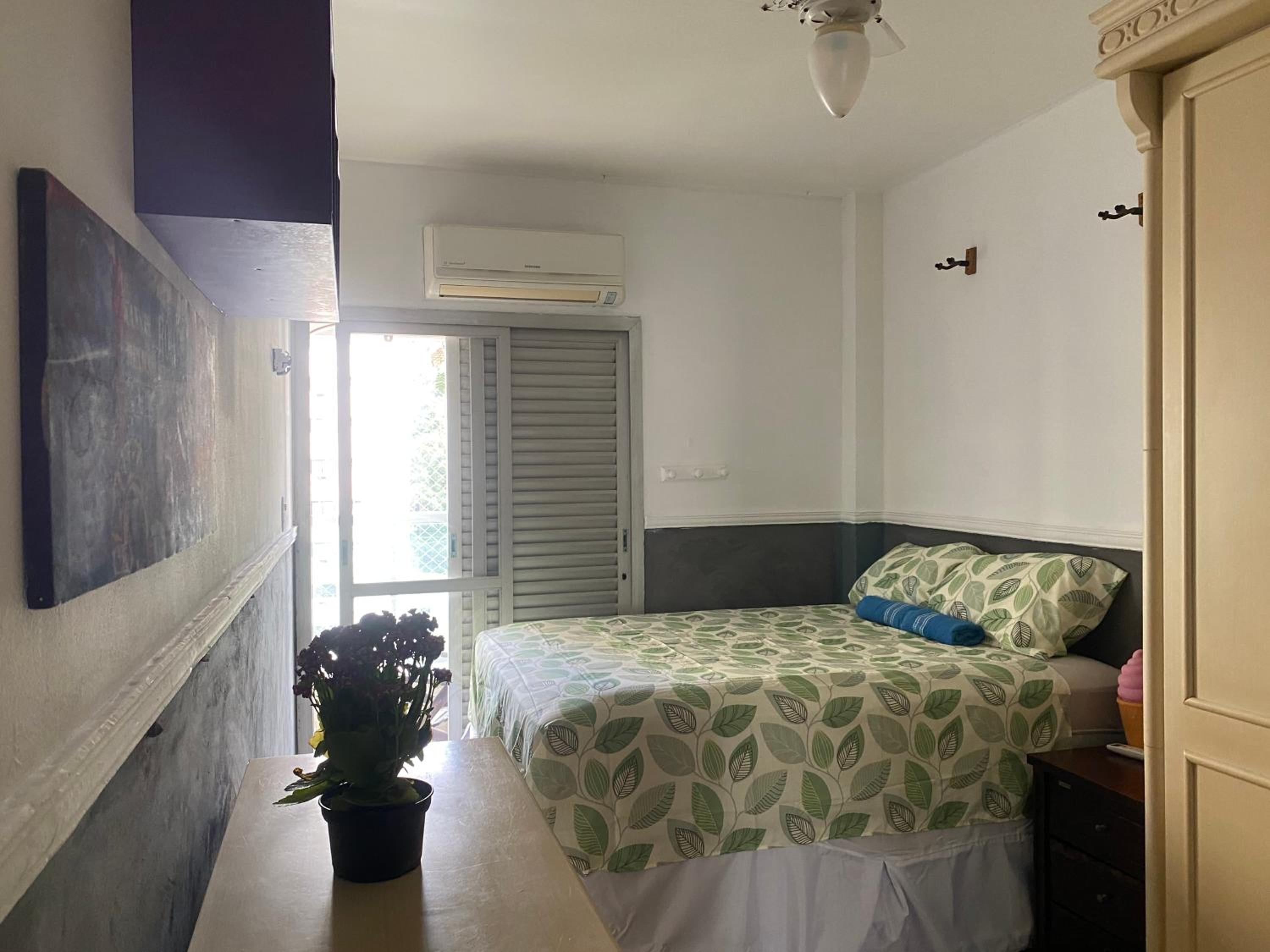Pitangueiras 3 dorm 200mts da praia piscina WiFi