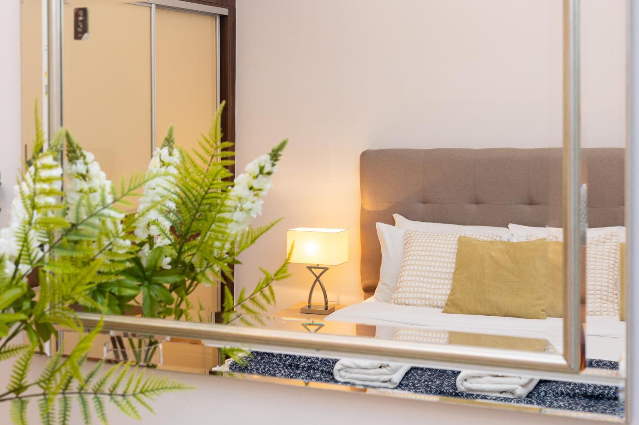 Bright & Charming 2BR Flat wbalcony in Maida Vale