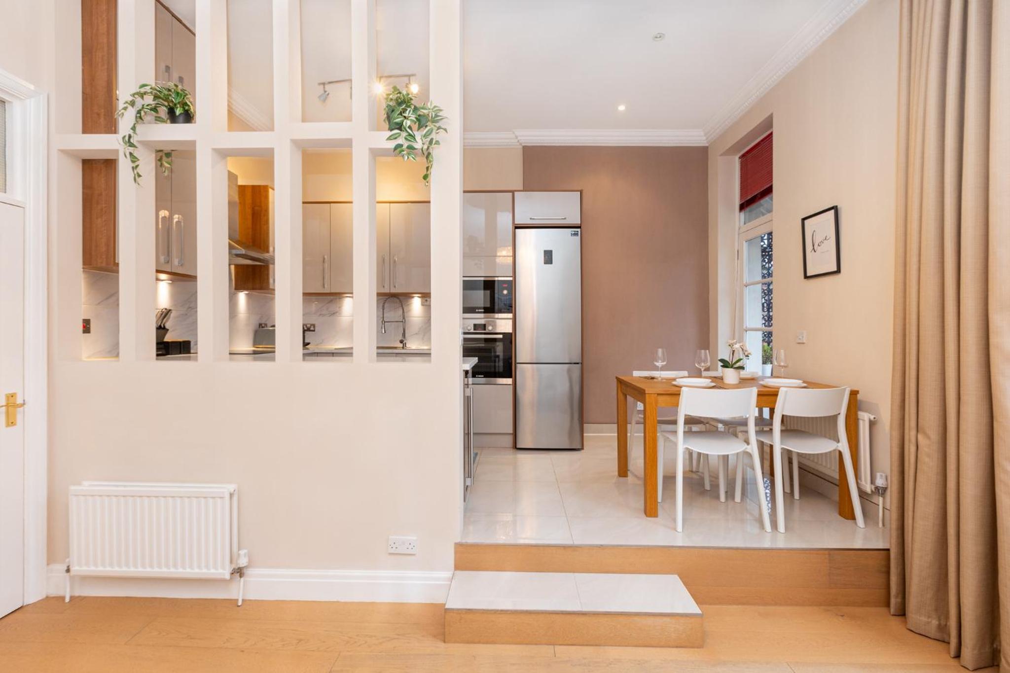 Bright & Charming 2BR Flat wbalcony in Maida Vale