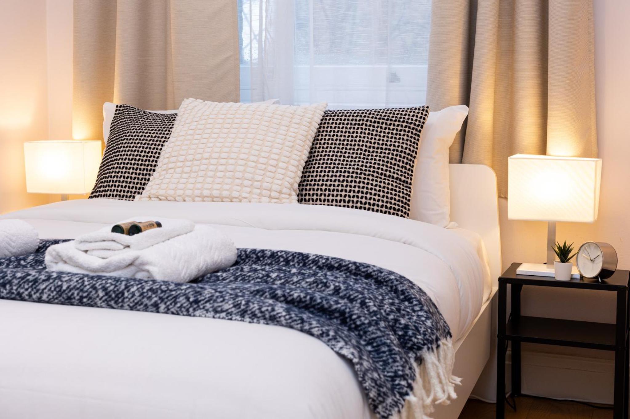 Bright & Charming 2BR Flat wbalcony in Maida Vale